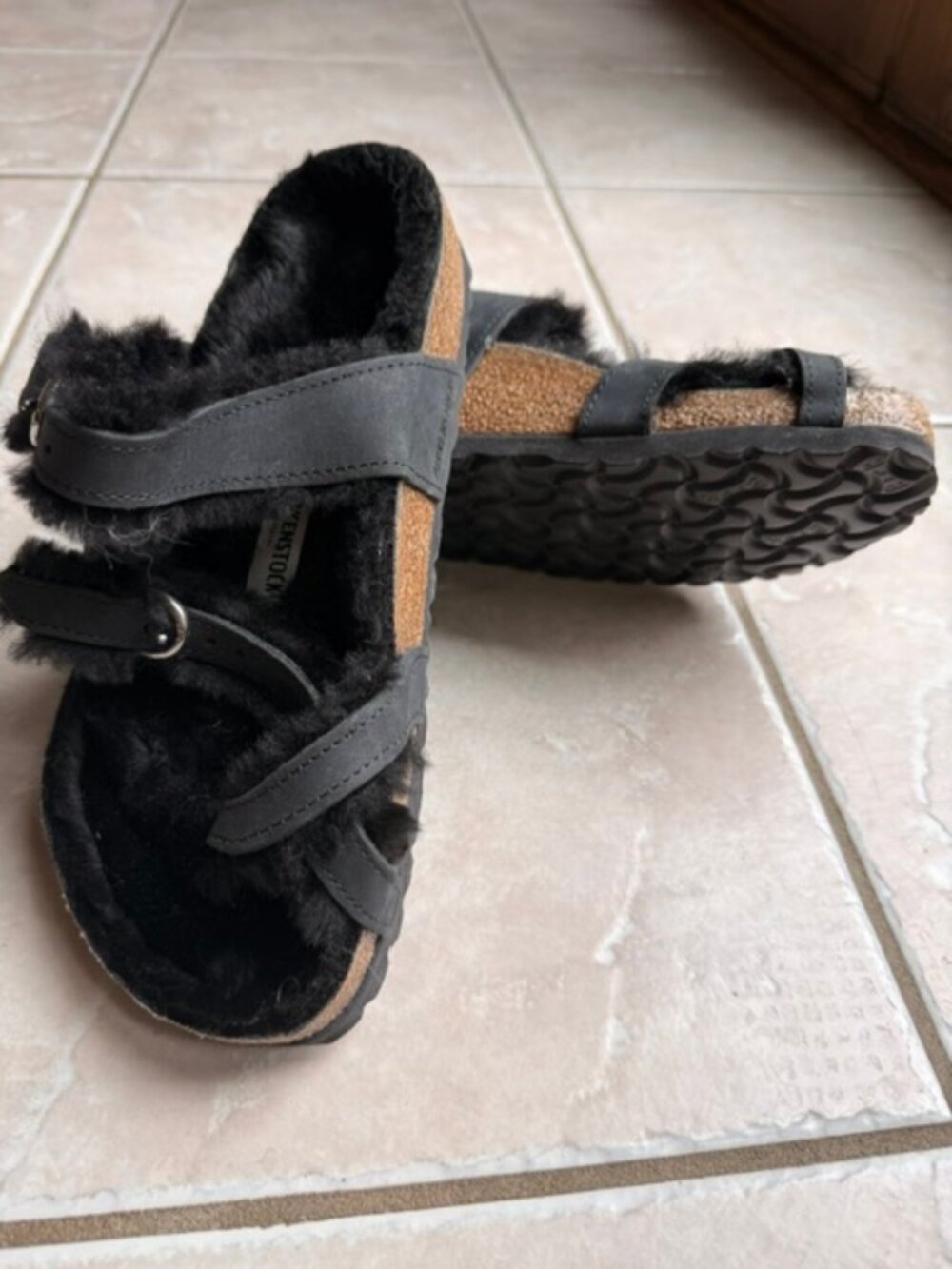 Birkenstock Mayari Shearling Thong Sandals Fur Toe Loop Germany Buckle Straps 37 - Picture 5 of 5
